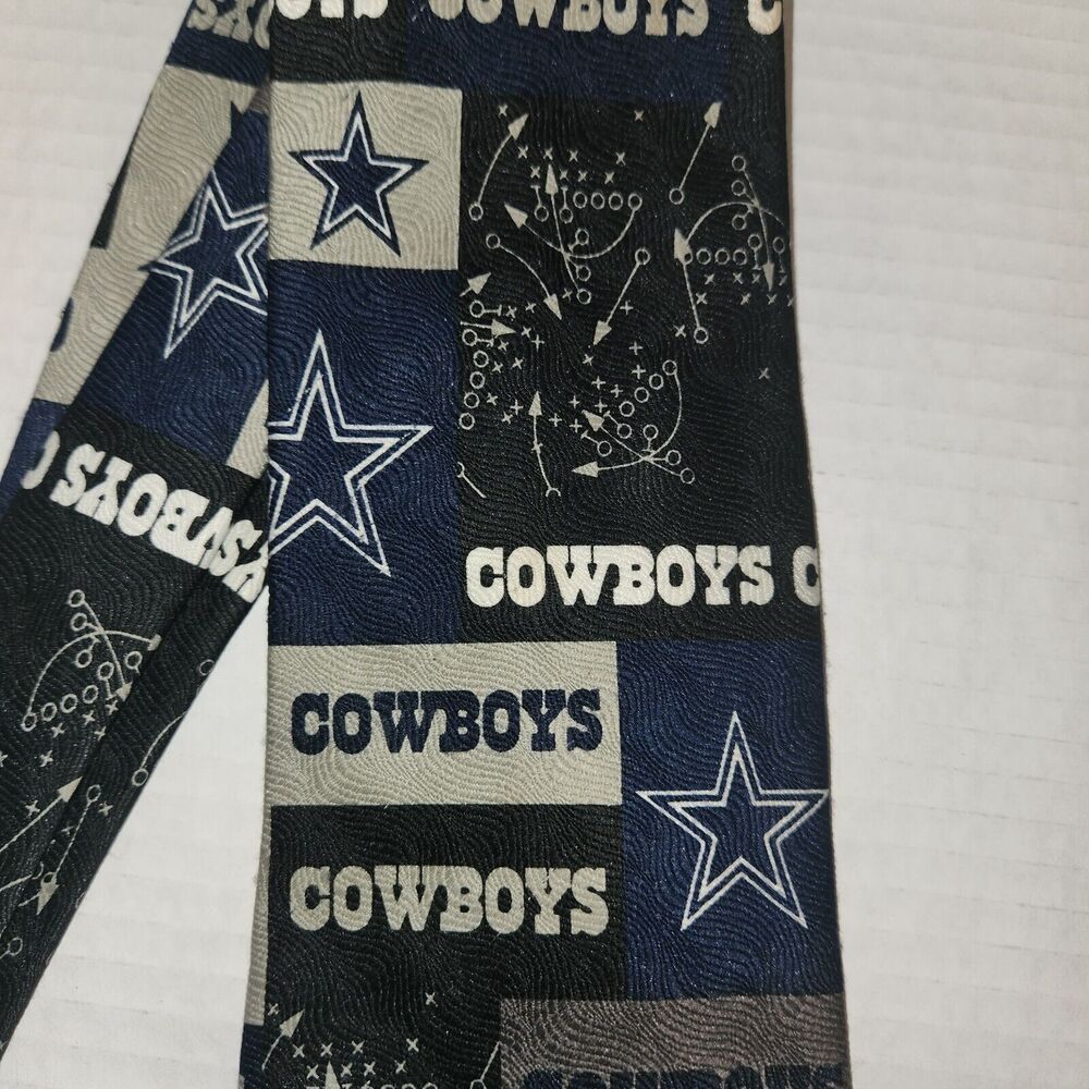 Dallas Cowboys NFL Football 2002 Vintage Play Call Necktie - Picture 3 of 7